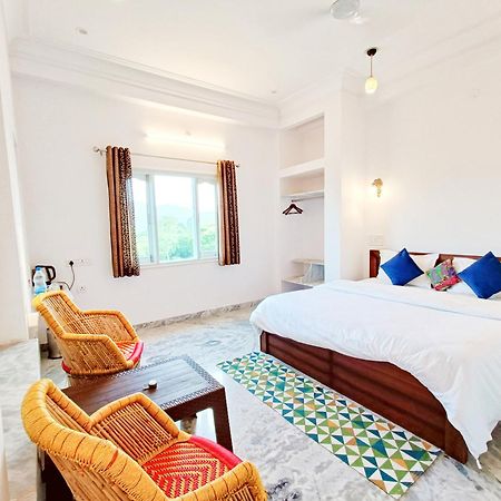 Prakash Ji'S Haveli -Luxurious Lakeside Retreat- Hotel Udaipur Room photo