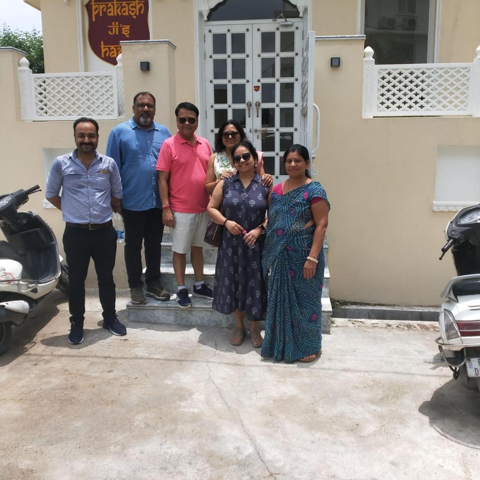 Prakash Ji'S Haveli -Luxurious Lakeside Retreat- Hotel Udaipur Exterior photo